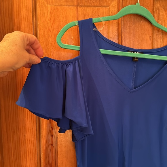 Blue sundress , shoulder straps and sleeves around arms, light and comfortable - Picture 3 of 5